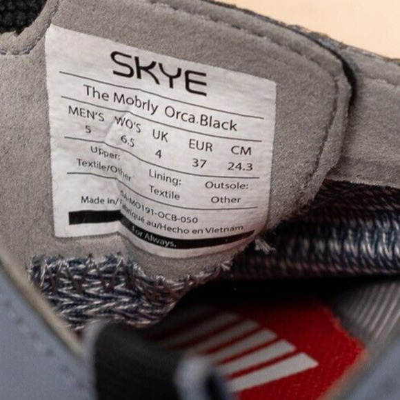 Skye Spring Loaded The Mobrly Orca Black Womens Size 7.5 Sneaker - Picture 6 of 7